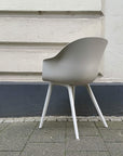 GUBI Bat Dining Chair - outdoor - Ausstellungsstück