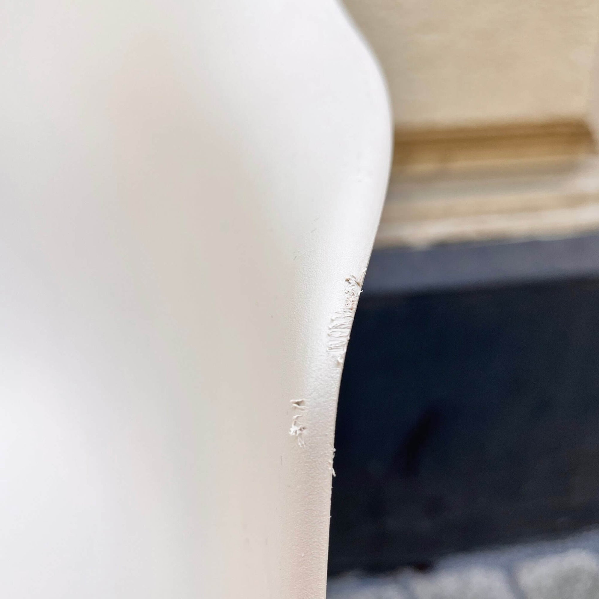 GUBI Bat Dining Chair outdoor - Ausstellungsstück